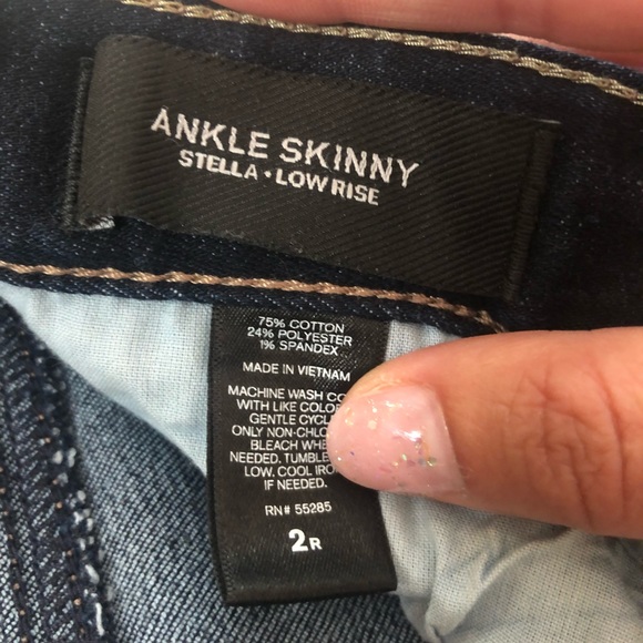 EXPRESS ankle low rise light distressed jeans size 2 - Picture 4 of 6